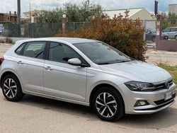 Argento Usata 2021 VW Polo Highline Tre volumi | 16.850 € (Buon prezzo)