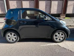 Toyota iQ