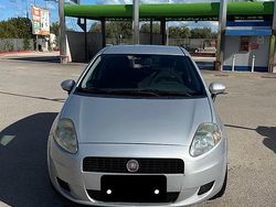 Grigio Usata 2010 Fiat Grande Punto Due volumi | 2700 € (Ottimo prezzo)