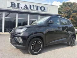 Nero Usata 2022 Mahindra KUV100 Due volumi | 9900 € (Buon prezzo)