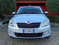 Grigio Usata 2012 Skoda Fabia Elegance Station wagon | 6000 € (Buon prezzo)