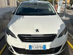 Usata 2016 Peugeot 308 Tre volumi | 7499 € (Buon prezzo)
