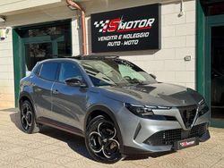 Grigio arese metalizzato Nuova 2025 Alfa Romeo Junior Edizione Speciale SUV | 30.900 € (Cara)