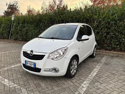 Bianco Usata 2008 Opel Agila Due volumi | 2800 € (Buon prezzo)
