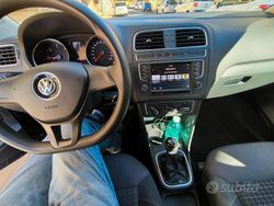 Nero Usata 2017 VW Polo Tre volumi | 9900 € (Buon prezzo)