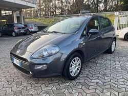 Grigio Usata 2016 Fiat Punto Lounge Tre volumi | 7200 € (Buon prezzo)