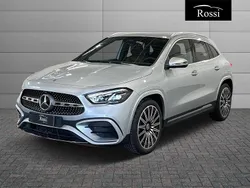 Argento Nuova 2025 Mercedes GLA200 SUV | 50.200 € (Buon prezzo)