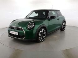 Verde metallizzato Usata 2025 Mini Cooper S Favoured Due volumi | 33.500 € (Buon prezzo)