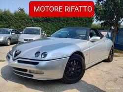 Argento Usata 1999 Alfa Romeo Spider Cabrio | 11.900 €