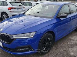 Blu/azzurro Usata 2021 Skoda Octavia Executive Tre volumi | 18.900 € (Buon prezzo)