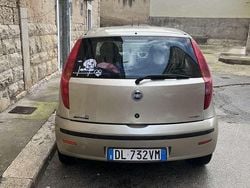 Usata 2007 Fiat Punto Active Tre volumi | 2500 € (Buon prezzo)