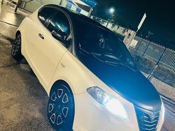 Bianco Usata 2011 Lancia Ypsilon Due volumi | 6500 € (Molto cara)
