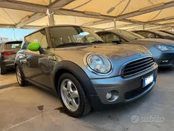 Grigio Usata 2010 Mini ONE Due volumi | 2950 € (Ottimo prezzo)