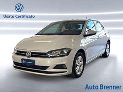 Whitesilver / tetto nero Usata 2018 VW Polo Comfortline Tre volumi | 14.700 € (Buon prezzo)