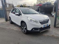 Bianco Usata 2014 Peugeot 2008 Allure SUV | 6899 € (Molto cara)