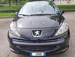 Nero Usata 2007 Peugeot 207 Tre volumi | 2950 € (Buon prezzo)