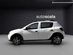 Bianco Usata 2017 Dacia Sandero Stepway Due volumi | 8990 € (Buon prezzo)