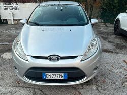Grigio Usata 2012 Ford Fiesta | 3950 € (Buon prezzo)