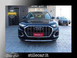 Cosmos blau metallic Usata 2019 Audi Q3 Advanced SUV | 26.999 € (Buon prezzo)