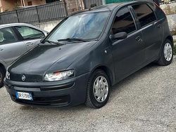 Grigio Usata 2000 Fiat Punto Tre volumi | 900 € (Ottimo prezzo)