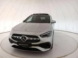 Argento Usata 2020 Mercedes GLA200 Premium SUV | 31.900 € (Buon prezzo)