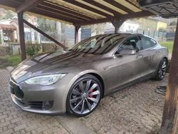 Marrone Usata 2015 Tesla Model S Due volumi | 23.000 €