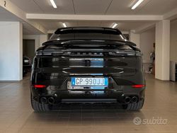 Nero Usata 2023 Porsche Cayenne S SUV | 120.000 €