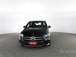 Nero notte Usata 2020 Mercedes B180 Executive Monovolume | 19.749 € (Buon prezzo)