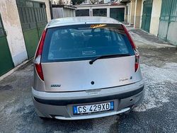 Grigio Usata 2005 Fiat Punto Tre volumi | 350 € (Super prezzo)