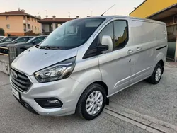Argento metallizzato Usata 2021 Ford Transit Custom Titanium Tre volumi | 25.000 € (Buon prezzo)