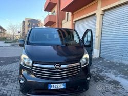 Nero Usata 2015 Opel Vivaro Monovolume | 14.000 €