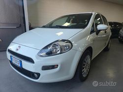 Bianco Usata 2016 Fiat Punto Lounge Tre volumi | 4900 € (Ottimo prezzo)