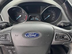 Grigio Usata 2017 Ford Kuga SUV | 12.000 € (Buon prezzo)