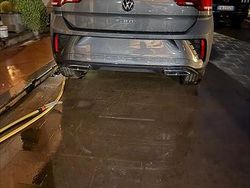 Grigio Usata 2024 VW T-Roc R-line SUV | 29.500 € (Molto cara)