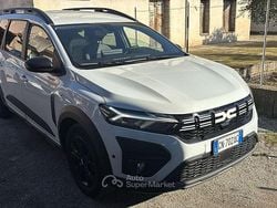 Bianco Usata 2023 Dacia Jogger Extreme Monovolume | 14.900 € (Ottimo prezzo)