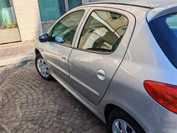 Usata 2010 Peugeot 206+ Due volumi | 2800 € (Buon prezzo)