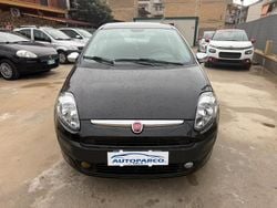 Nero Usata 2009 Fiat Punto Evo Emotion Due volumi | 3990 € (Buon prezzo)