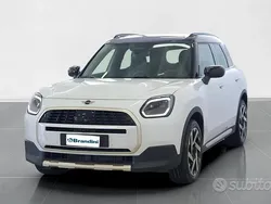 Bianco Usata 2024 Mini Countryman Favoured SUV | 39.700 € (Buon prezzo)