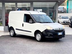 Bianco Usata 2016 Opel Combo Monovolume | 6900 € (Buon prezzo)