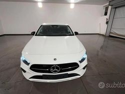 Bianco Usata 2024 Mercedes A200 Advanced Tre volumi | 31.500 € (Buon prezzo)