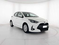 Non specificato Usata 2021 Toyota Yaris Hybrid Business Edition Tre volumi | 17.990 € (Buon prezzo)