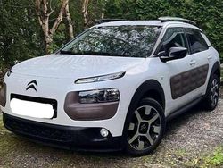 Usata 2016 Citroën C4 Cactus Business Class Due volumi | 7500 € (Buon prezzo)