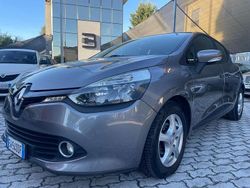 Grigio Usata 2014 Renault Clio IV Tre volumi | 8800 € (Buon prezzo)