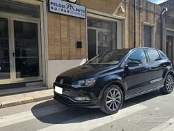 Nero Usata 2015 VW Polo Tre volumi | 8700 € (Buon prezzo)