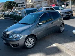 Usata 2005 Fiat Punto Due volumi | 2500 € (Molto cara)