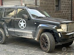 Usata 2008 Jeep Cherokee SUV | 5500 € (Buon prezzo)