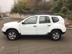 Bianco Usata 2017 Dacia Duster Lauréate SUV | 12.500 € (Buon prezzo)