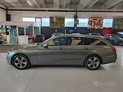 Grigio Usata 2019 Mercedes E220 Station wagon | 22.999 € (Buon prezzo)