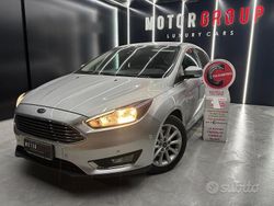Grigio Usata 2017 Ford Focus Titanium Tre volumi | 9990 € (Buon prezzo)