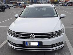 Bianco Usata 2016 VW Passat Highline Station wagon | 13.550 € (Cara)